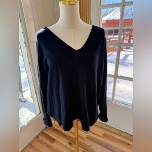 100% CASHMERE cute sweater in excellent condition size L